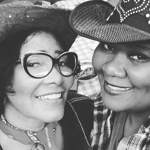 Meet your Posher, Camper